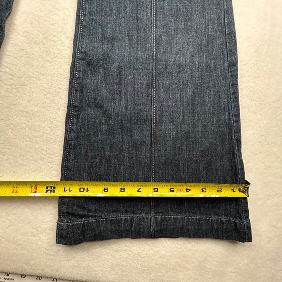 Old Navy NWT Women's "The Diva" Flared Jeans, size 6 Regular Wide Leg Boot Cut - Picture 12 of 16